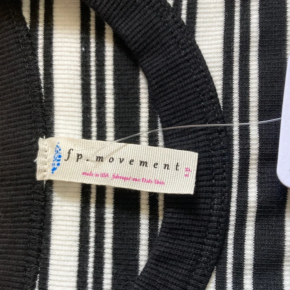 NWT free people movement tee S - Picture 3 of 3
